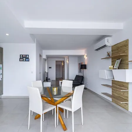 The Hillside Apartman San Ġiljan