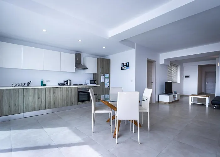 The Hillside St. Julian's